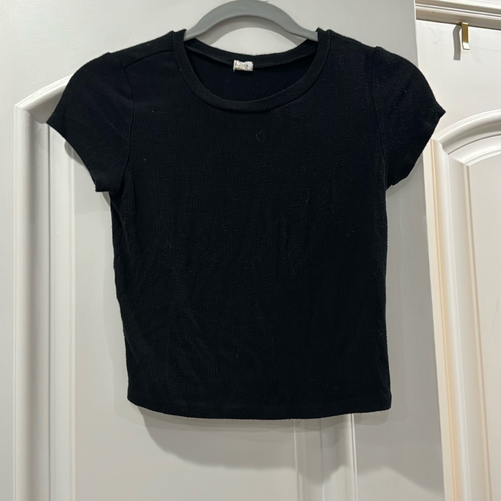 Cute black top